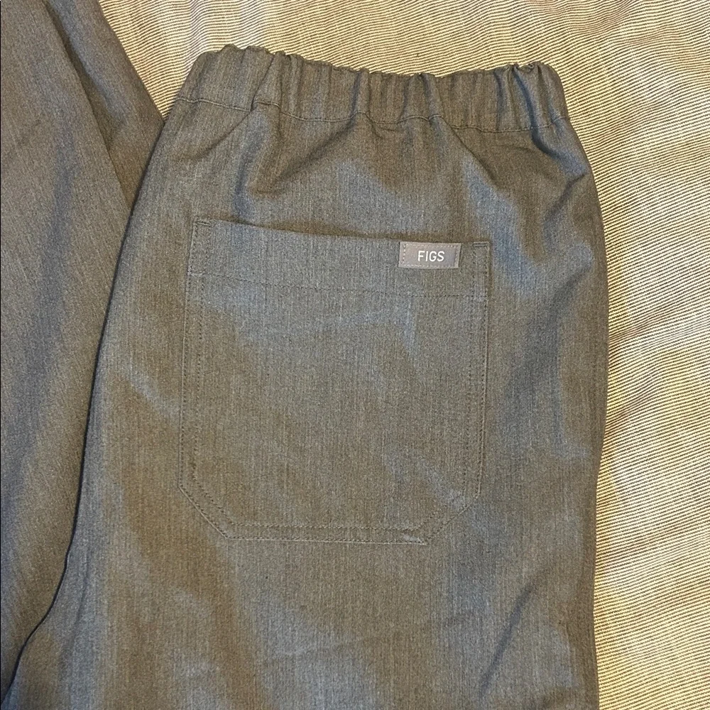 Figs Men's Graphite scrub pants